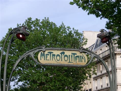 Free Stock photo of Art Deco Paris Metro sign | Photoeverywhere