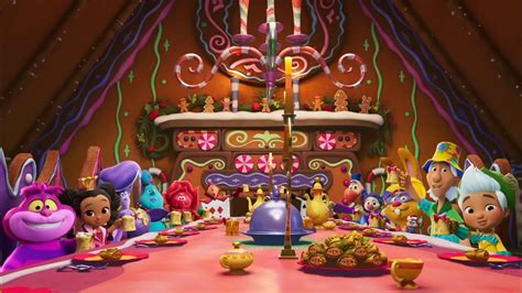 The Gingerbread Palace! | Clip | Alice’s Wonderland Bakery - YouTube