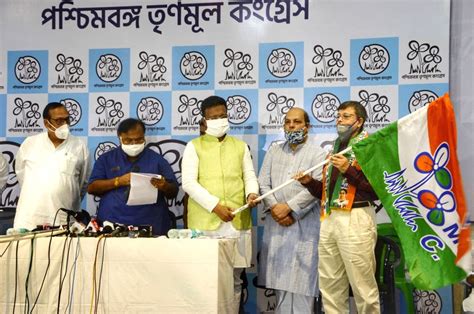 Several eminent personalities join All India Trinamool Congress at TMC Bhawan