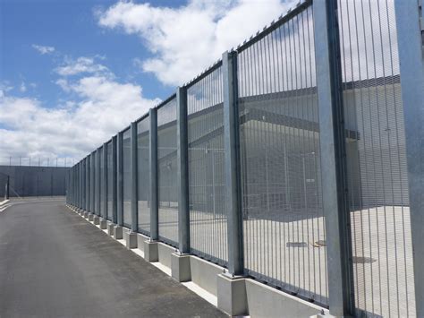 358 Anti-climb – Rigid mesh fencing — High Security Perimeter ...