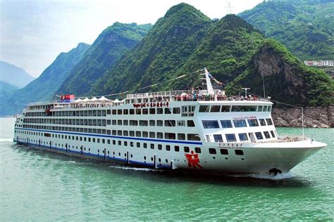 3-Night Yangtze Gold 2 Yangtze River Cruise Tour from Chongqing to Yichang 2024