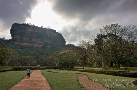 HIking Sigiriya in Sri Lanka