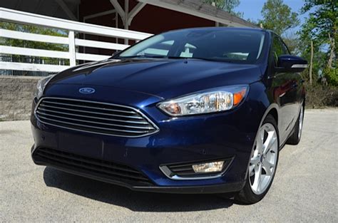 2016 Ford Focus Drive and Review By Larry Nutson