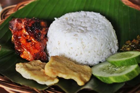 Daftar 22 Makanan Tradisional Khas Suku Sunda-Karedok Dan Gurandil ...