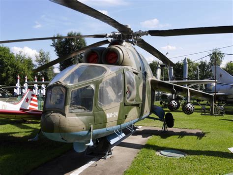 Transport-combat helicopter Mi-24 A * All PYRENEES · France, Spain, Andorra