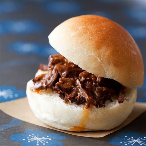 Pulled Brisket Sliders | Recette | Cuisine, Hors d oeuvre, Entrée