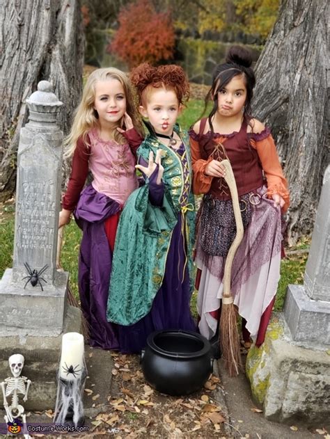 Sanderson Sisters Costume | Unique DIY Costumes - Photo 4/5