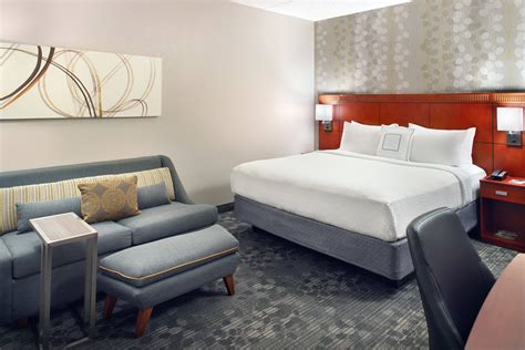 Hotels in Raleigh Cary, NC | Courtyard Raleigh Cary