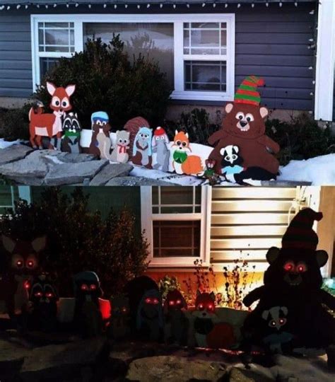 Humanity – theCHIVE | Woodland critter christmas, Christmas decorations ...