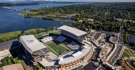 Husky Stadium ranks No. 2 in college football on list of top 100 ...