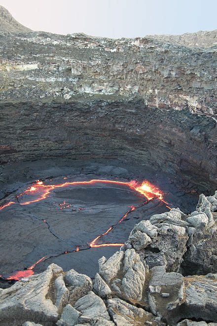 Erta Ale - Wikipedia East African Rift, Volcan Eruption, Mount Pinatubo ...