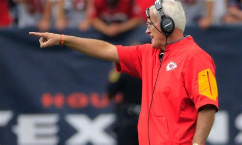 4 takeaways from Chiefs’ assistant coach media availability on Sunday