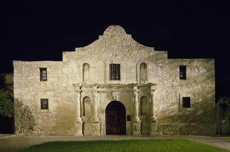 The Alamo At Night Free Stock Photo - Public Domain Pictures