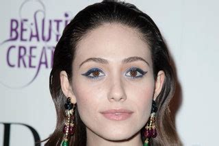 Celebrity-Inspired Ways To Wear Blue Eye Makeup This Spring | Teen Vogue