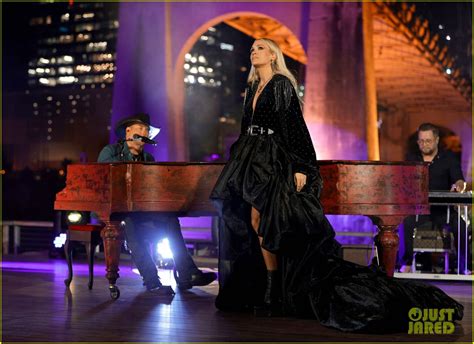 Carrie Underwood & Jason Aldean Deliver Amazing 'If I Didn't Love You' Performance at AMAs 2021 ...