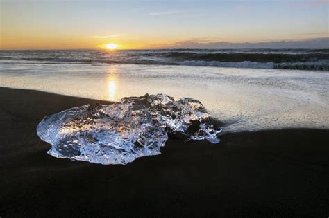 Diamond Beach, Jokulsarlon ,Iceland Stock Photo - Image of black, iceberg: 148757498