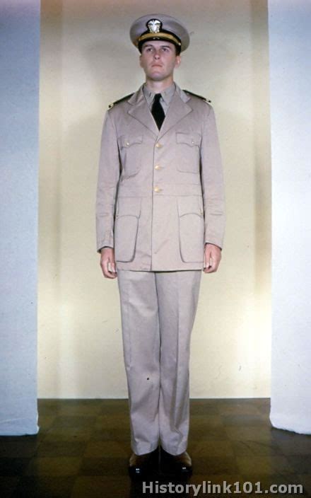 Pictorial history of us navy uniforms - tyredflat