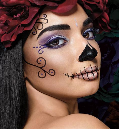 Learn how to do a sugar skull makeup look in this easy halloween makeup ...