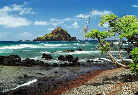 Rabbit Island - A beautiful islet off Oahu's southeastern shore | Only ...