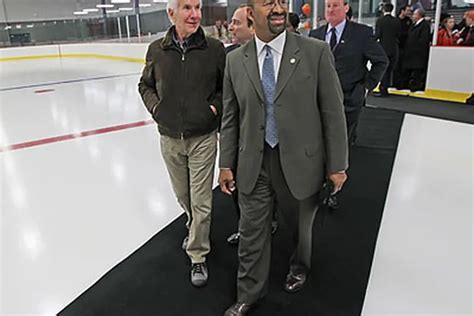 Flyers' Snider opens youth hockey rink