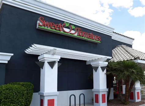 Sweet Tomatoes Could Finally Reopen This Month