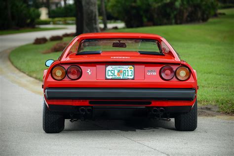 FERRARI 308 GTB specs & photos - 1975, 1976, 1977, 1978, 1979, 1980 ...