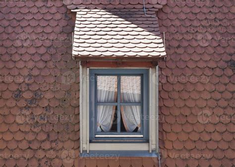 dormer window on roof 9280726 Stock Photo at Vecteezy