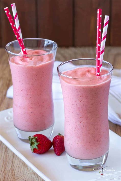 Healthy Strawberry Milkshake (Vegan, Paleo) - Living Healthy With Chocolate