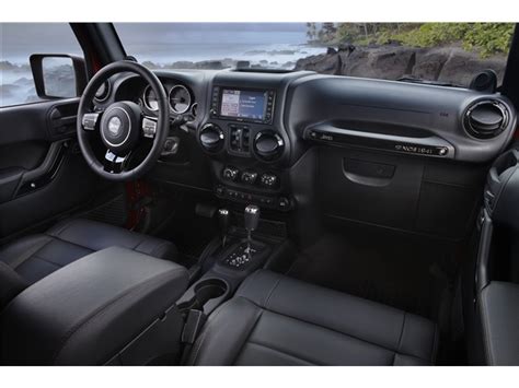 2015 Jeep Wrangler: 65 Interior Photos | U.S. News