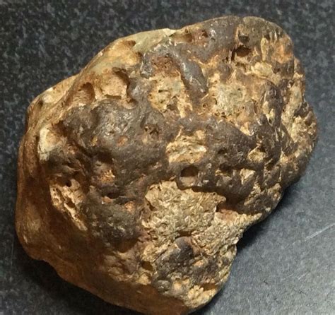 Lunar Breccia Meteorite 60 Gr - Rare Lunar Impact Melt Breccia | Lunar ...