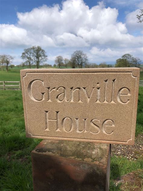 Hamilton Stonemasons - Granville House Plaque