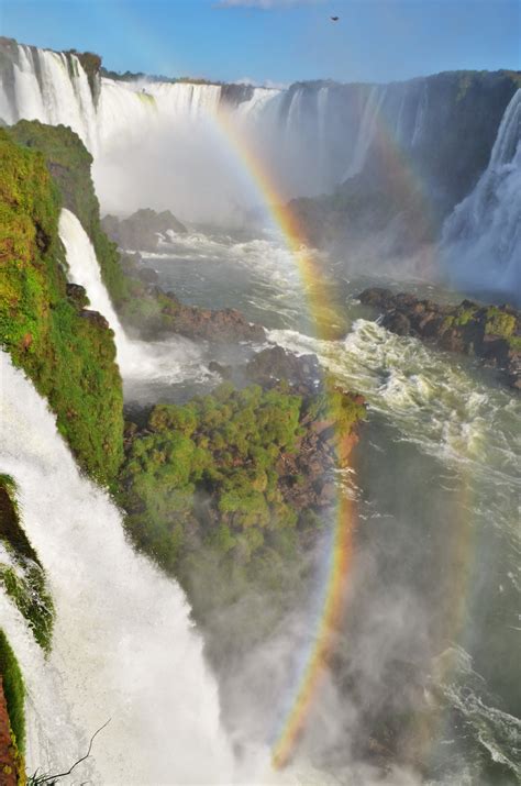 BRAZIL: IGUAZU FALLS - There Gosz Tom