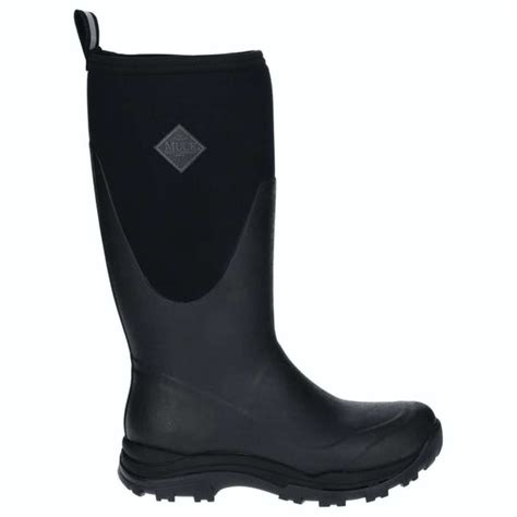 Best Wellington Boots for Walking - Our Top Hiking Welly Choices