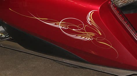 Scroll Style Pinstriping | Steve Chaszeyka's Graphics Academy