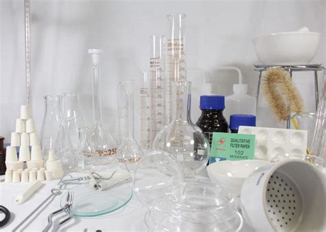 Deluxe Chemistry Glassware & Labware Set - Norchemist