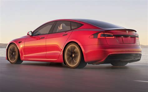 Tesla Model S Plaid atrasa de 1 semana e parece uma nave espacial, diz Musk - AGS Automóveis