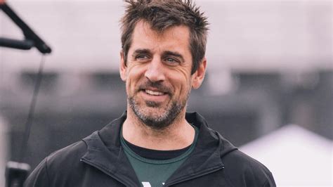 ESPN Finally Issues Apology For Aaron Rodgers' 'Dumb' Jimmy Kimmel-Jeffrey Epstein Joke - TMSPN