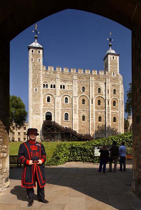 Top 10 Facts about the Tower of London - Guide London