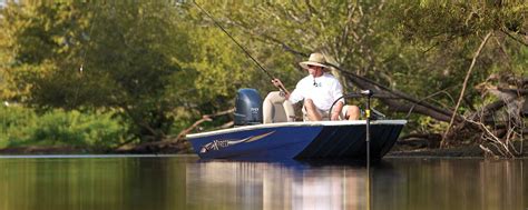 Stick Steer Crappie fishing - Xpress Boats