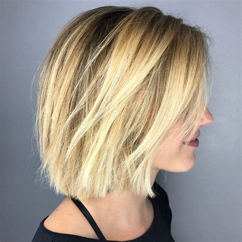 Shaggy Bronde Bob with Bright Highlights | Medium bob hairstyles, Bob hairstyles, Medium bob haircut