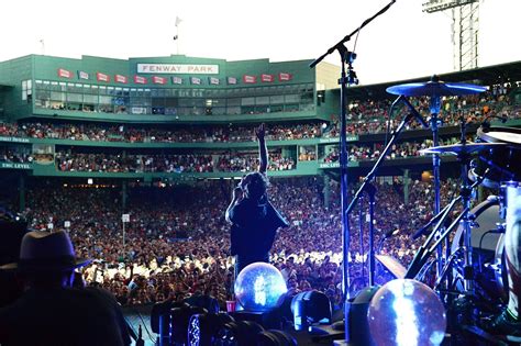 5 Highlights From Pearl Jam’s Fenway Doubleheader - Artist Waves – a ...