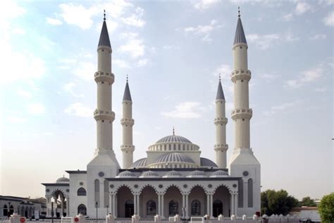 Best Mosques To Visit In Dubai - Wallah Dubai