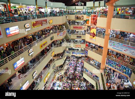 Crowded Mangga Dua Shopping Mall in Jakarta, Indonesia Stock Photo - Alamy