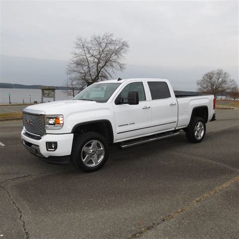 Professional Grade: 2015 GMC Sierra Denali 2500 HD – Auto Trends Magazine