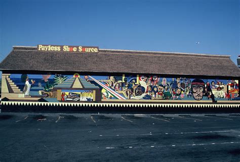 Mural de la raza photo by Jose Meza Velasquez – Voice of OC