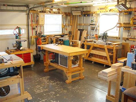 Cool woodshop | Woodworking shop plans, Small woodworking plans ...