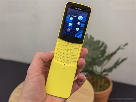 Nokia 8110 4G pictures, official photos