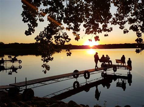 Ten Mile Lake Resort & Steakhouse | Explore Minnesota