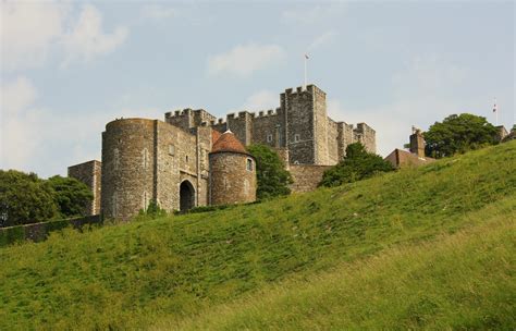 Dover Castle by YunaHeileen on DeviantArt