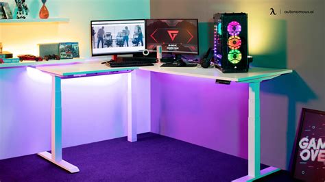 Best Gaming Computer Desks for Multiple Monitors 2024